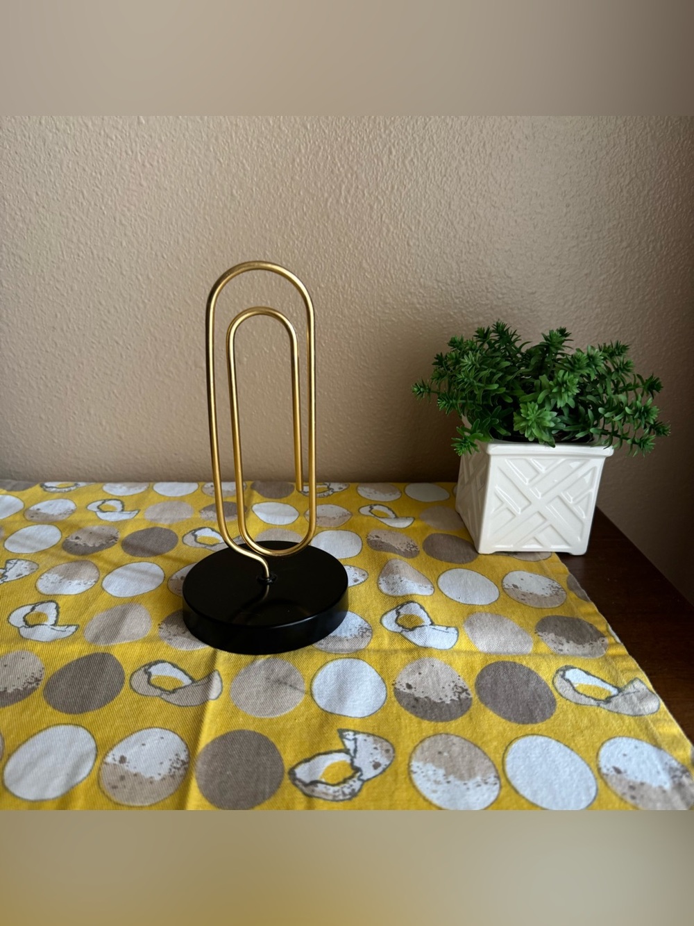 Vintage Gold metal oversized Paper Clip photo holder